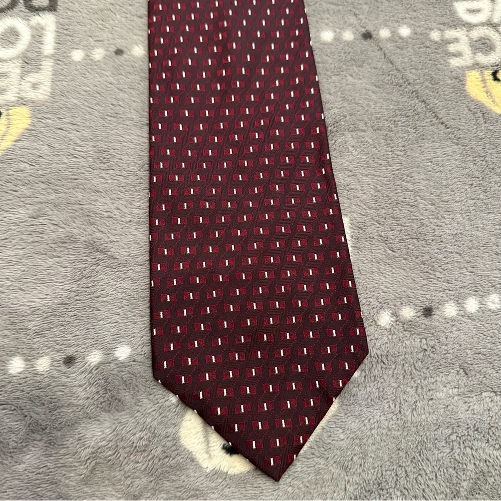 Joseph & Feiss 100% Silk Printed Tie